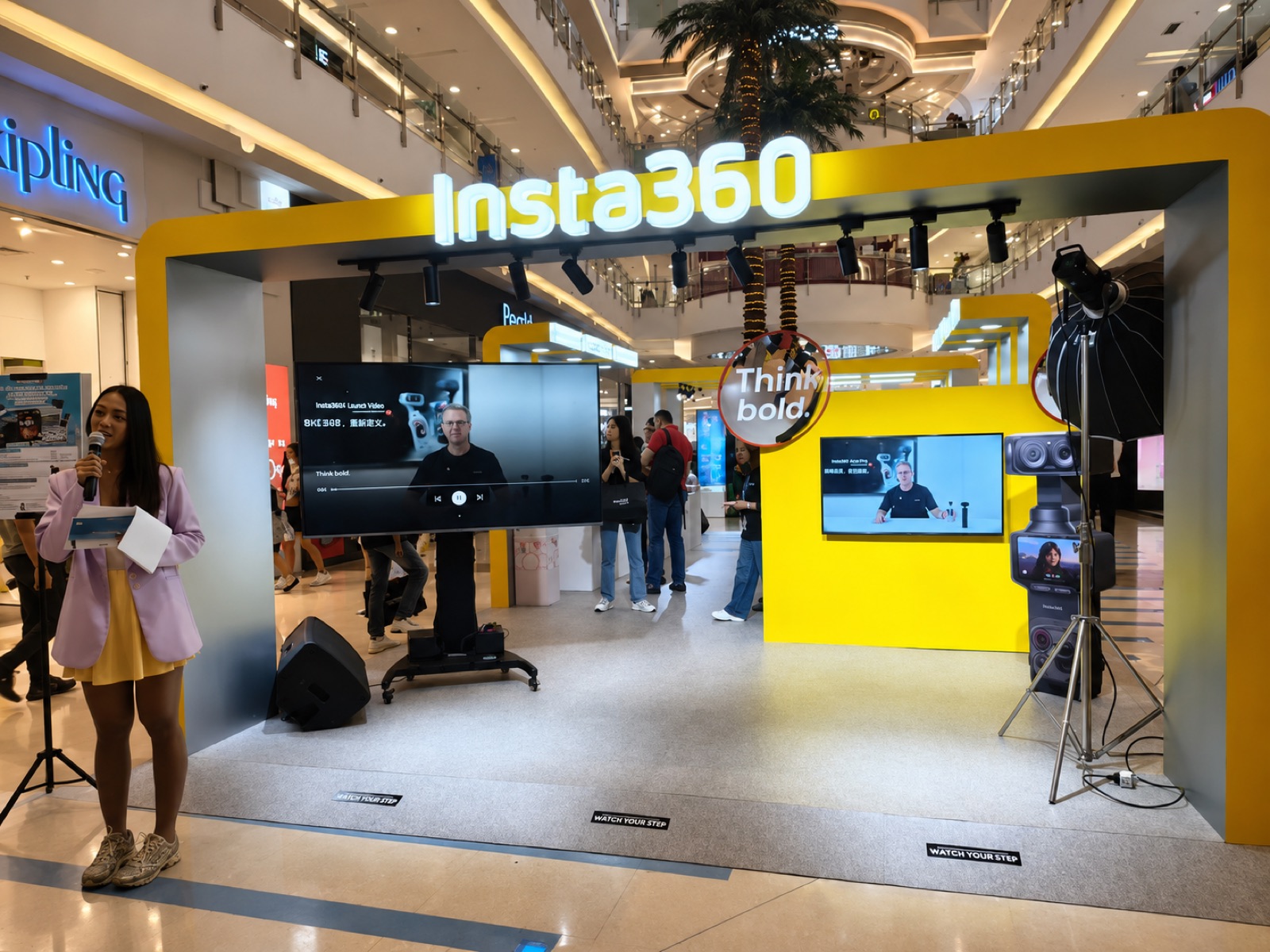 Insta360 — Grand Launching Luna Project