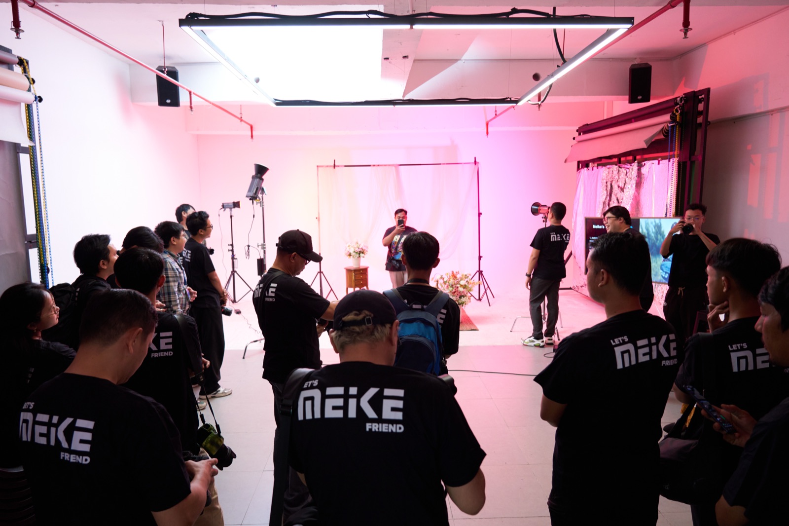 Participants were enthusiastic during the practical session of a workshop with Meike